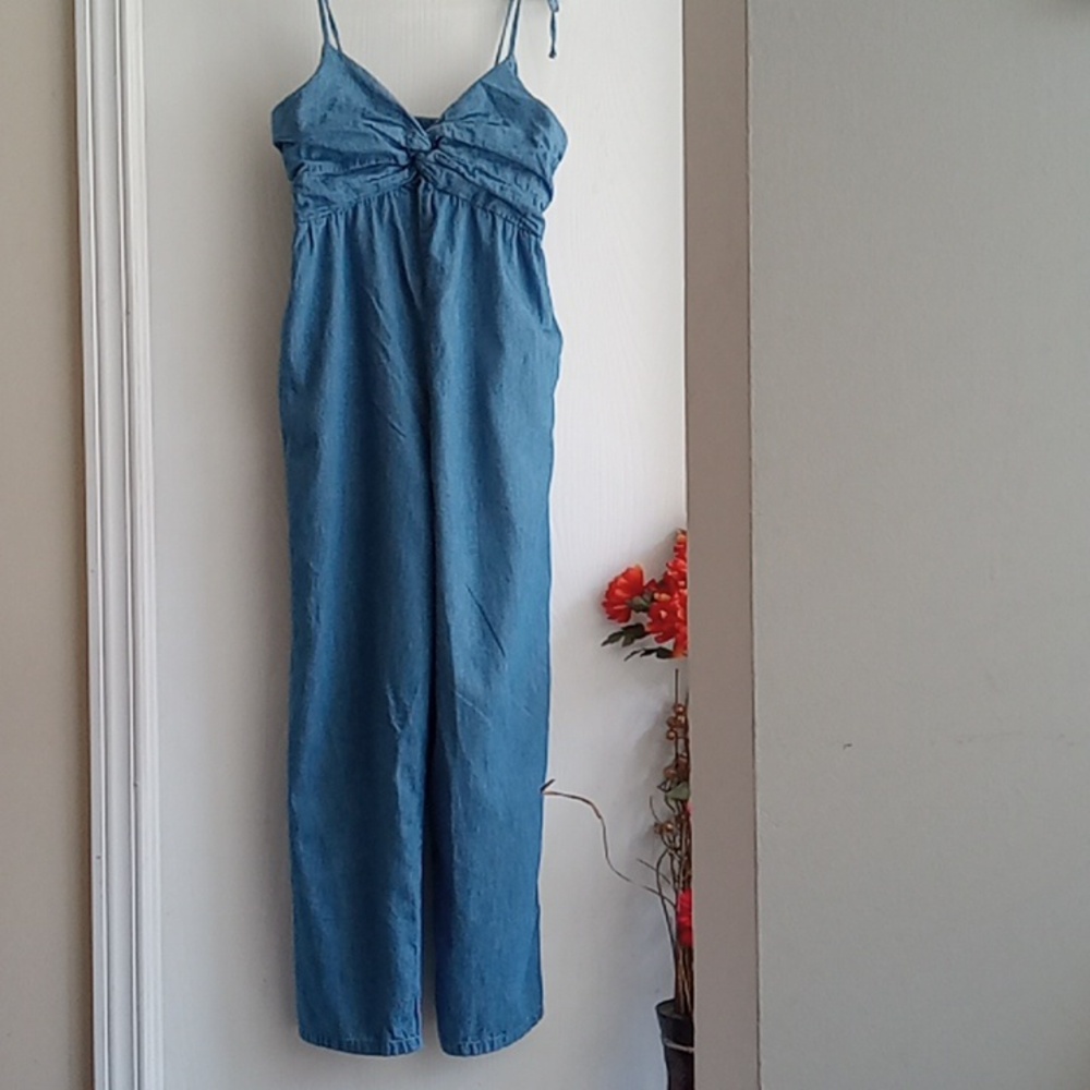 ⭐️ Host Pick⭐️ Old Navy | Denim Shoulder Tie Jumpsuit / Romper - Picture 7 of 8